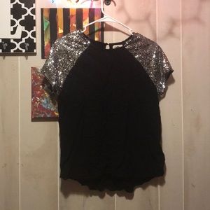 Sadie Robberson Wild Blue T-shirt